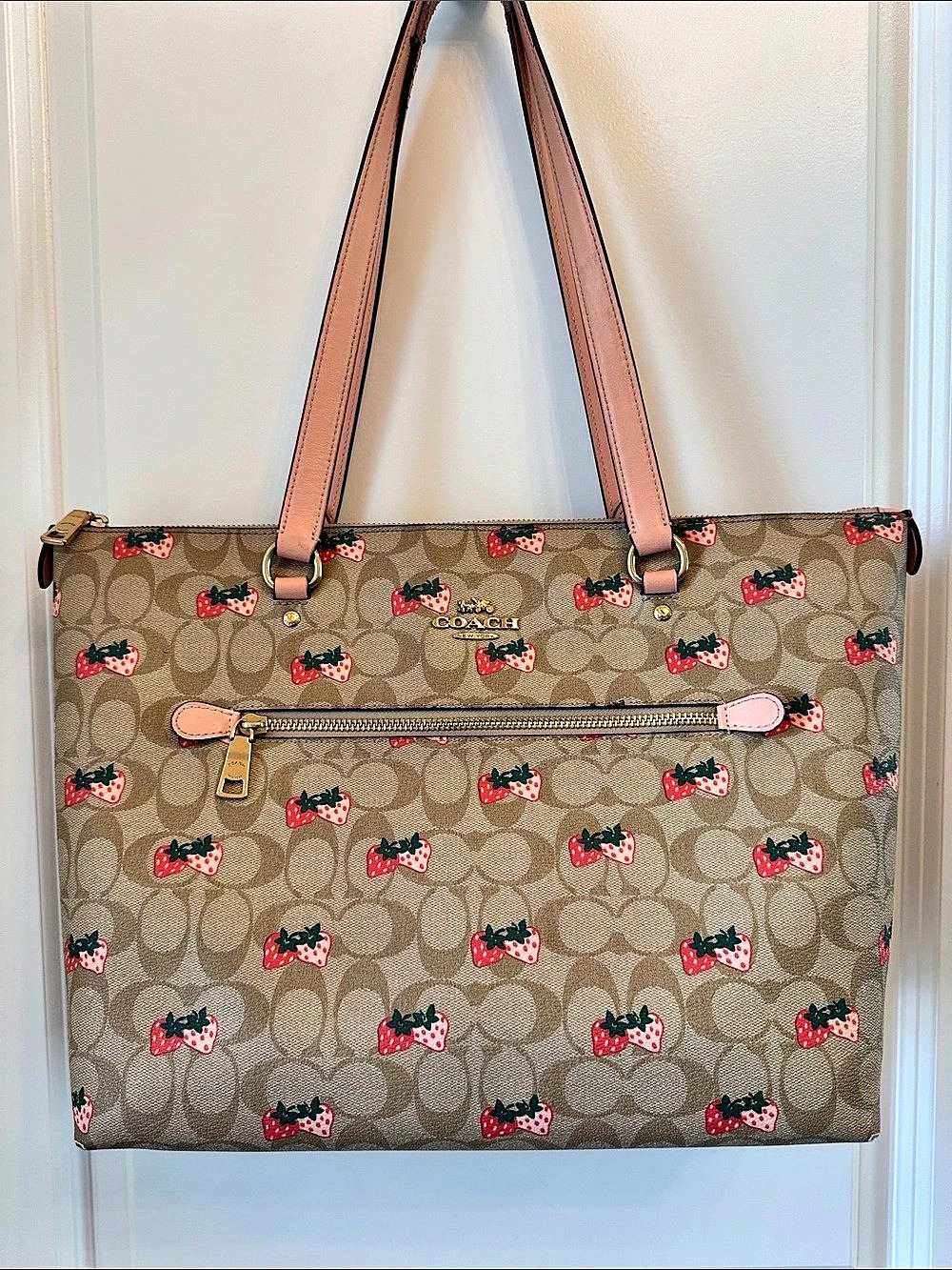 Coach City Tote In Signature Canvas With Wild Strawberry Brown & Pink